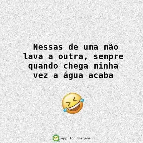 Uma mão lava a outra